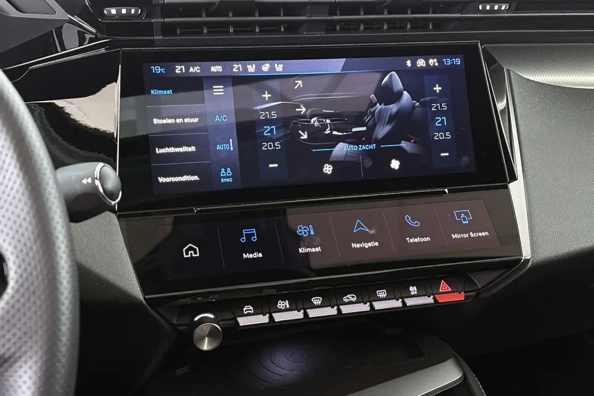 1.6 HYbrid 225 GT Pano FOCAL Massage 360 Camera Night Vision