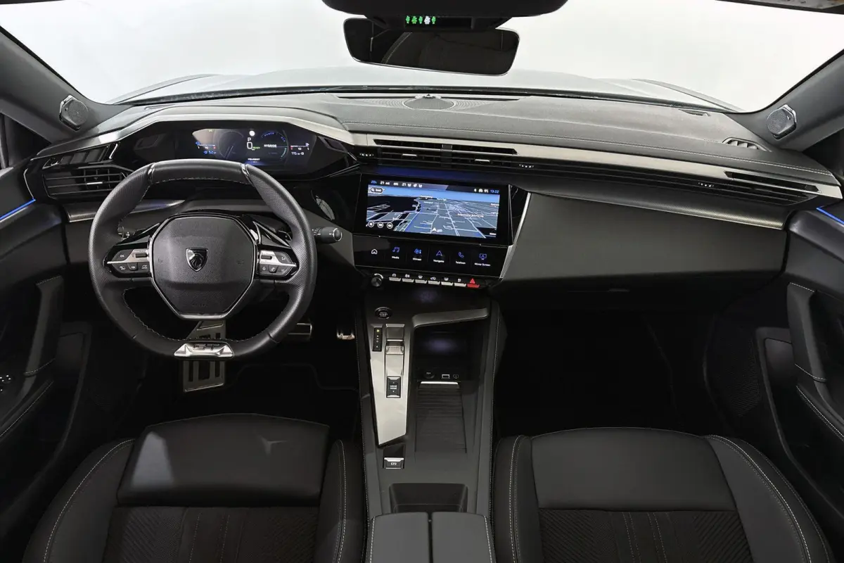 1.6 HYbrid 225 GT Pano FOCAL Massage 360 Camera Night Vision