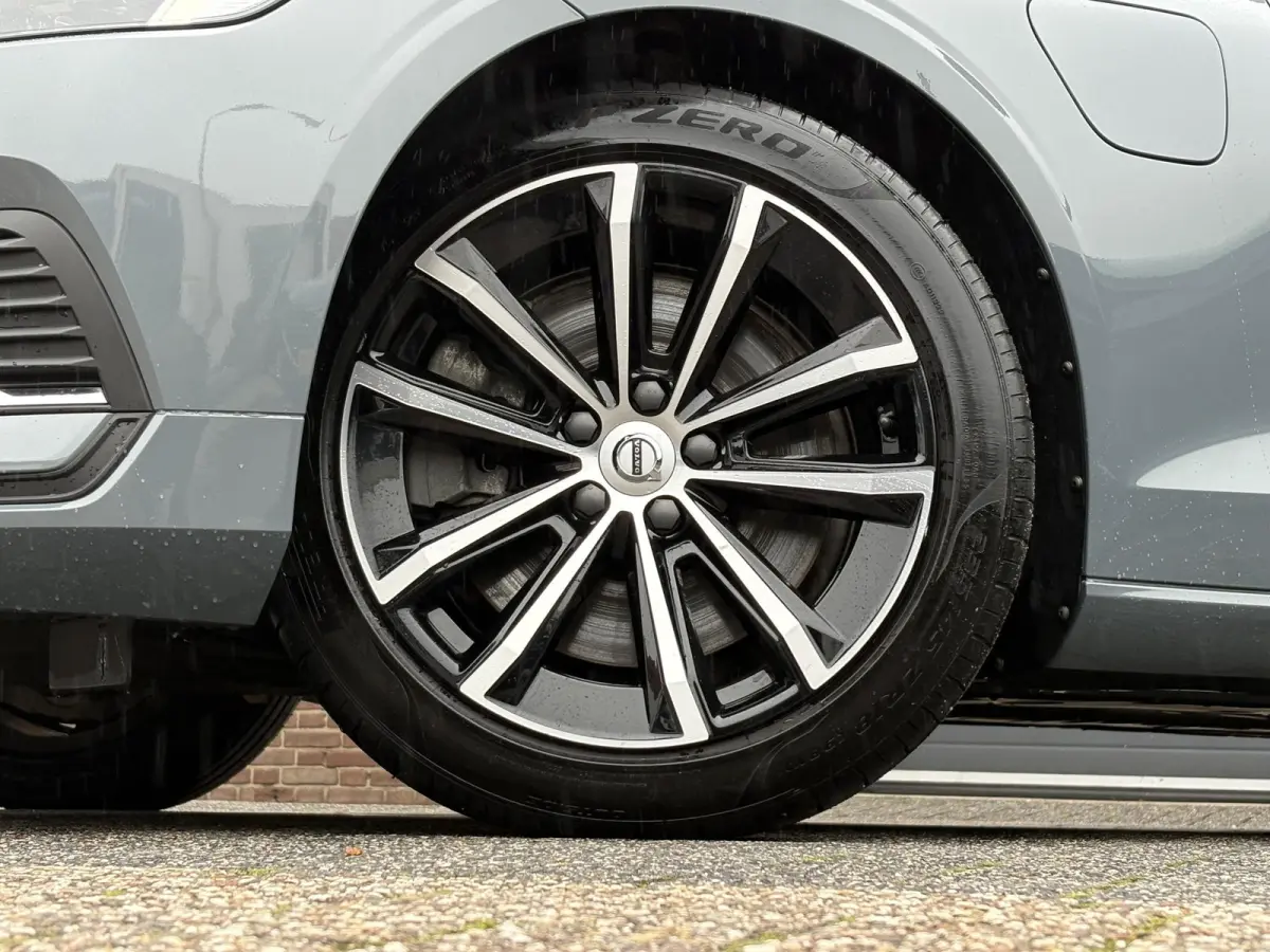 2.0 T6 Plug-in hybrid AWD Core Bright LONG RANGE 19 KWh 1E EIG./NL-AUTO/TREKHAAK/SOH 100%