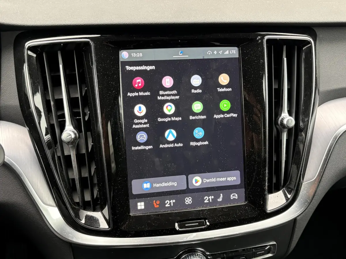 2.0 T6 Plug-in hybrid AWD Core Bright LONG RANGE 19 KWh 1E EIG./NL-AUTO/TREKHAAK/SOH 100%