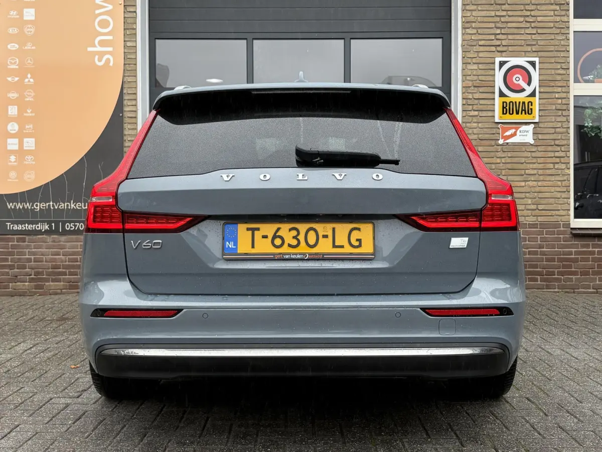 2.0 T6 Plug-in hybrid AWD Core Bright LONG RANGE 19 KWh 1E EIG./NL-AUTO/TREKHAAK/SOH 100%