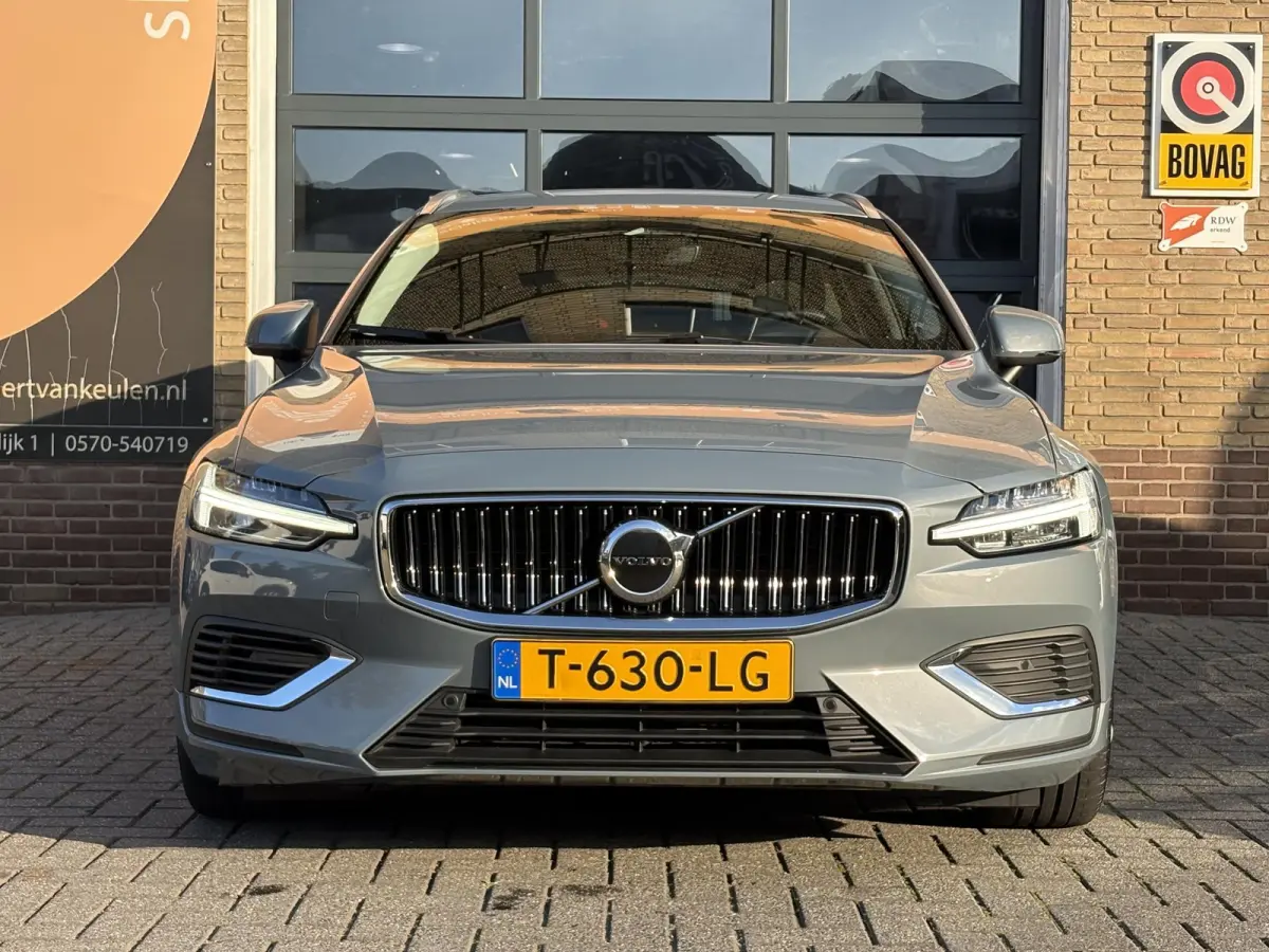 2.0 T6 Plug-in hybrid AWD Core Bright LONG RANGE 19 KWh 1E EIG./NL-AUTO/TREKHAAK/SOH 100%