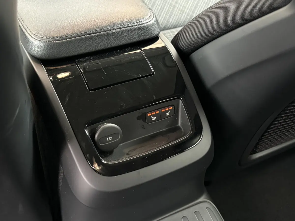 2.0 T6 Plug-in hybrid AWD Core Bright LONG RANGE 19 KWh 1E EIG./NL-AUTO/TREKHAAK/SOH 100%