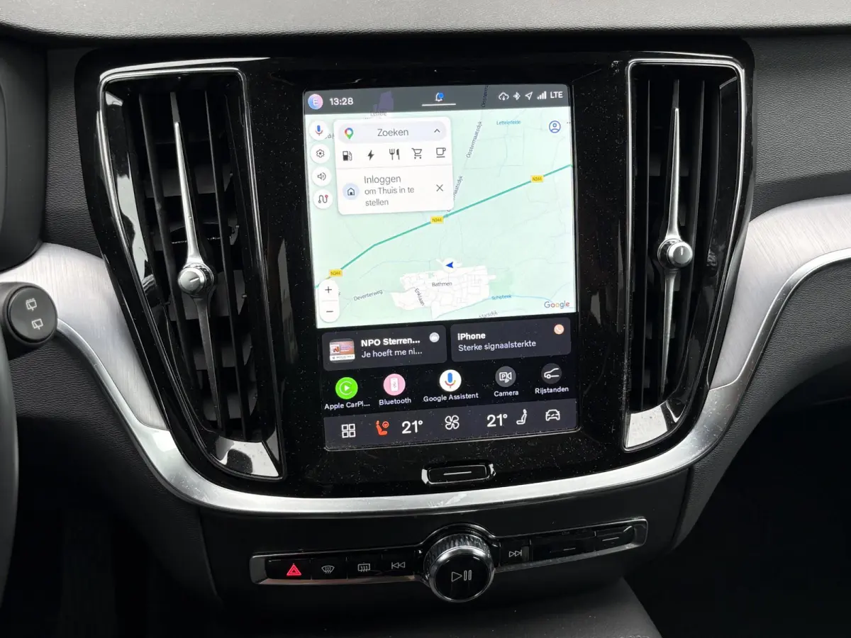 2.0 T6 Plug-in hybrid AWD Core Bright LONG RANGE 19 KWh 1E EIG./NL-AUTO/TREKHAAK/SOH 100%