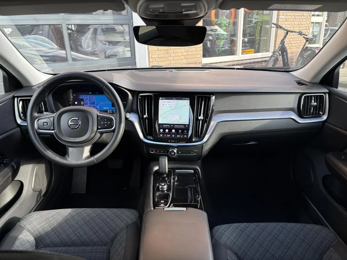 2.0 T6 Plug-in hybrid AWD Core Bright LONG RANGE 19 KWh 1E EIG./NL-AUTO/TREKHAAK/SOH 100%