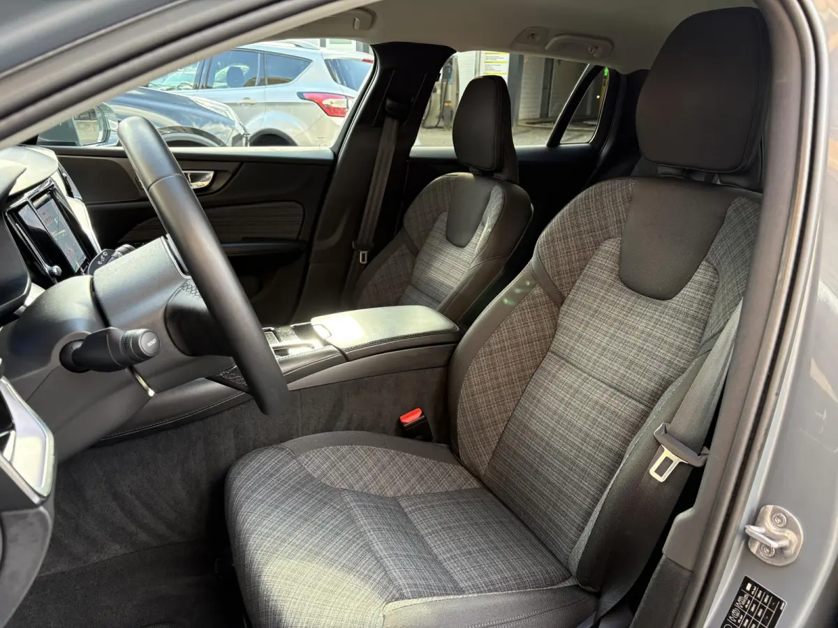 2.0 T6 Plug-in hybrid AWD Core Bright LONG RANGE 19 KWh 1E EIG./NL-AUTO/TREKHAAK/SOH 100%