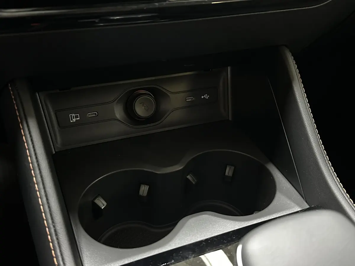 1.5 Luxury | Leder | Apple Carplay/Android Auto |