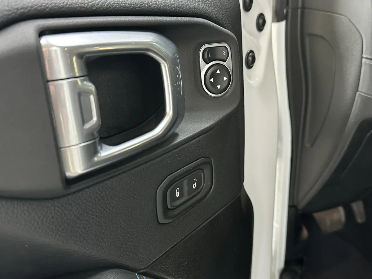 4xe 380 Rubicon PHEV Hard Top | Acc | Camera | Leder |