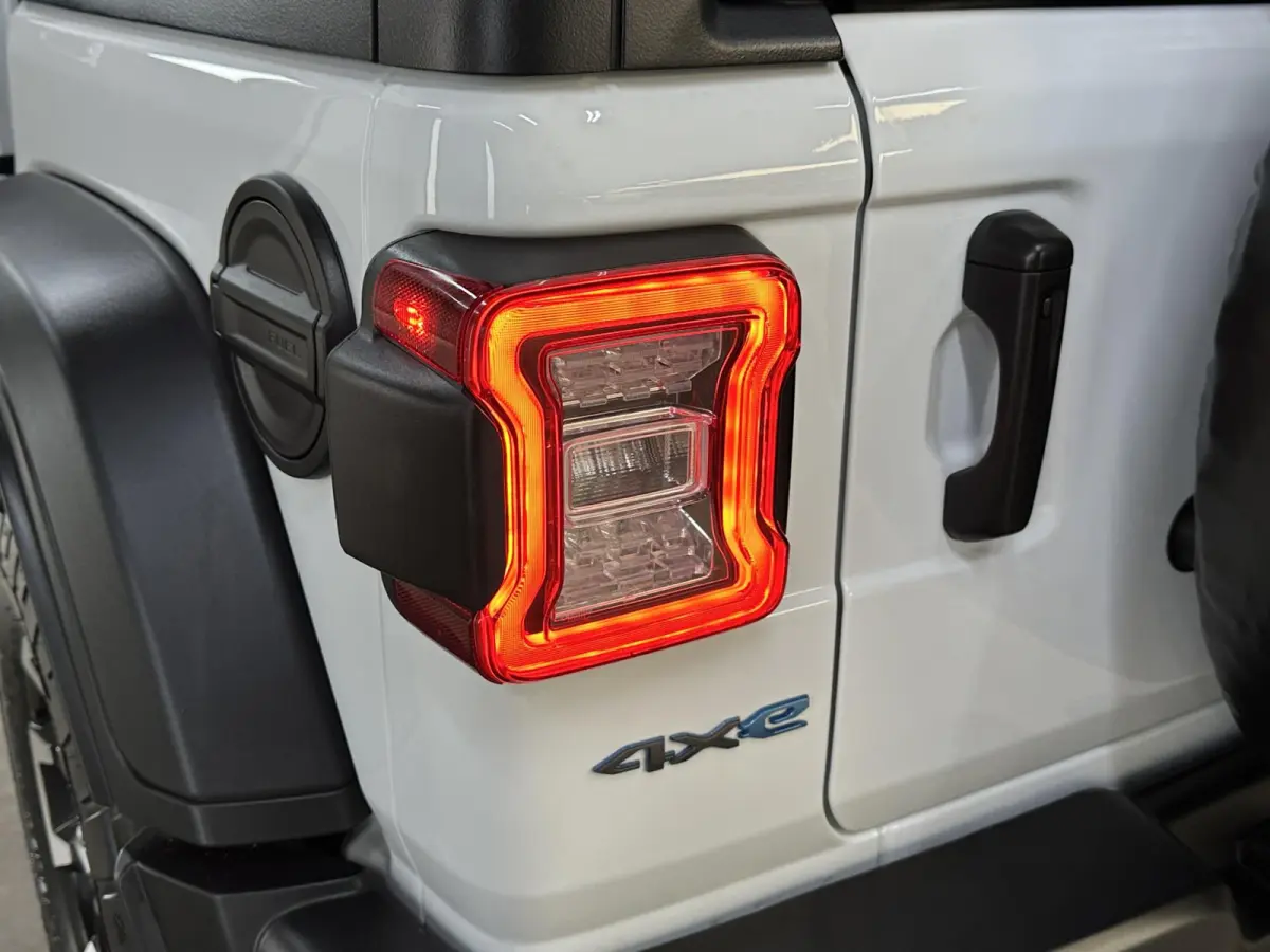 4xe 380 Rubicon PHEV Hard Top | Acc | Camera | Leder |