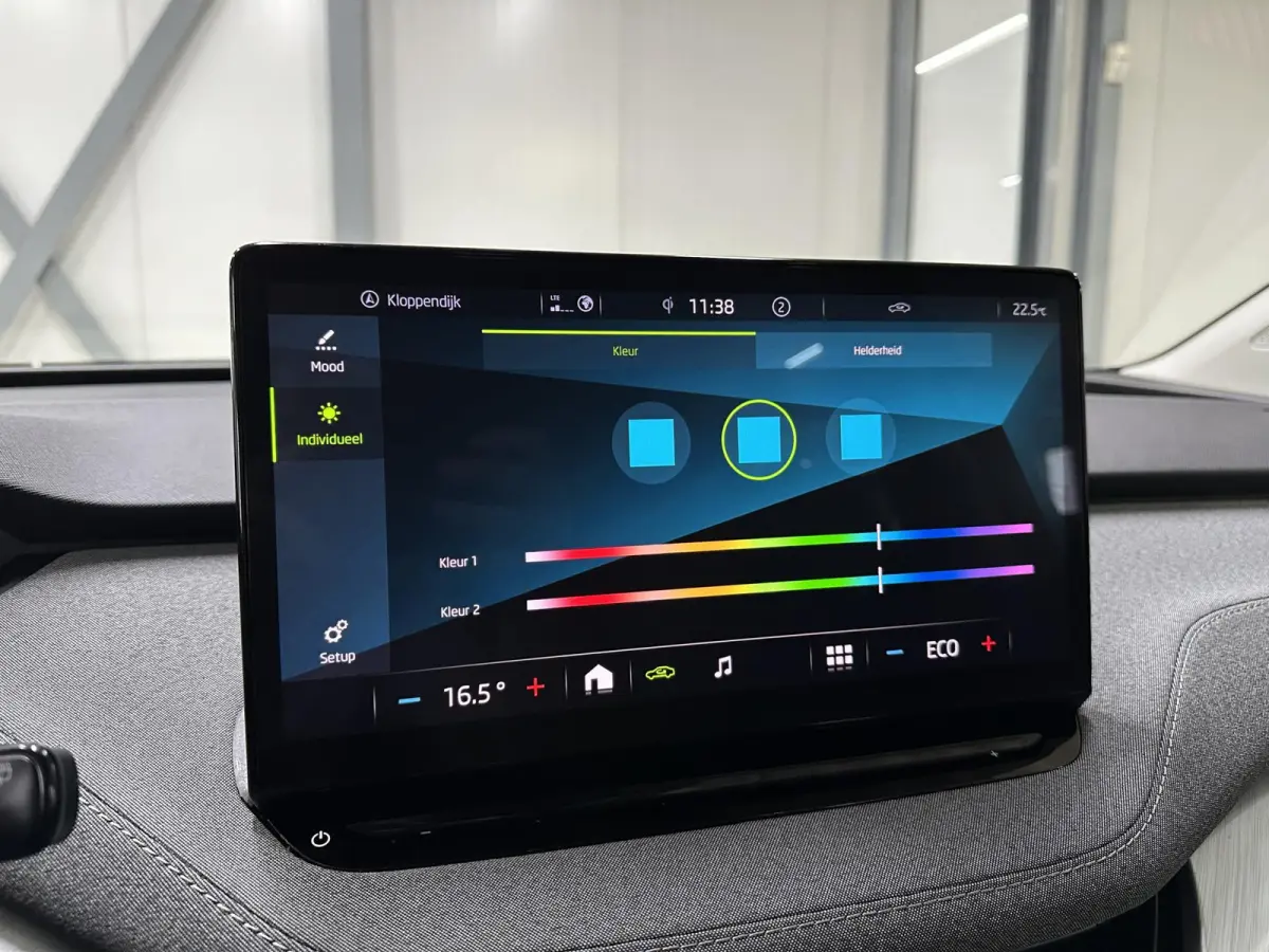 60 | Matrix (Crystal Lighting) | Camera | Keyless | Carplay | Navi