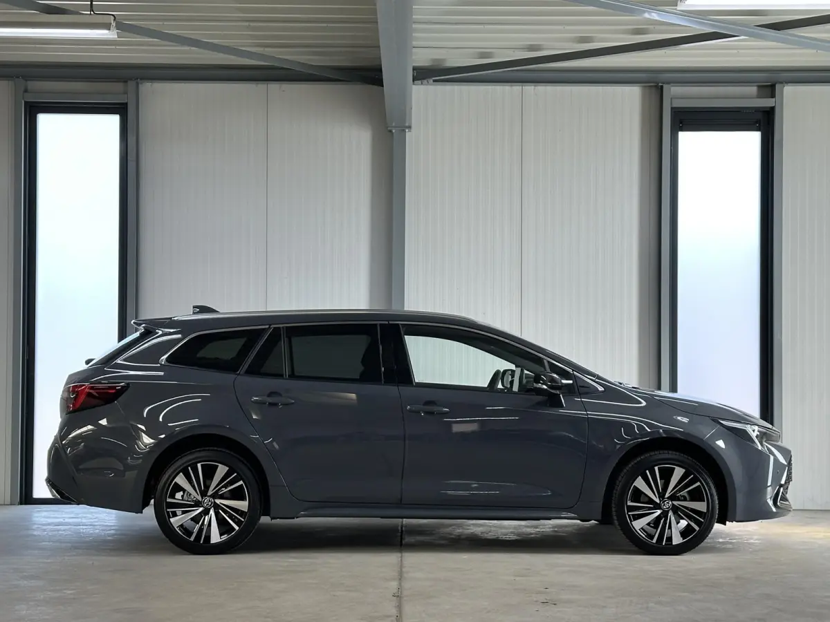 Hybrid 140 Dynamic | Acc | Camera | stoel stuur verw. |