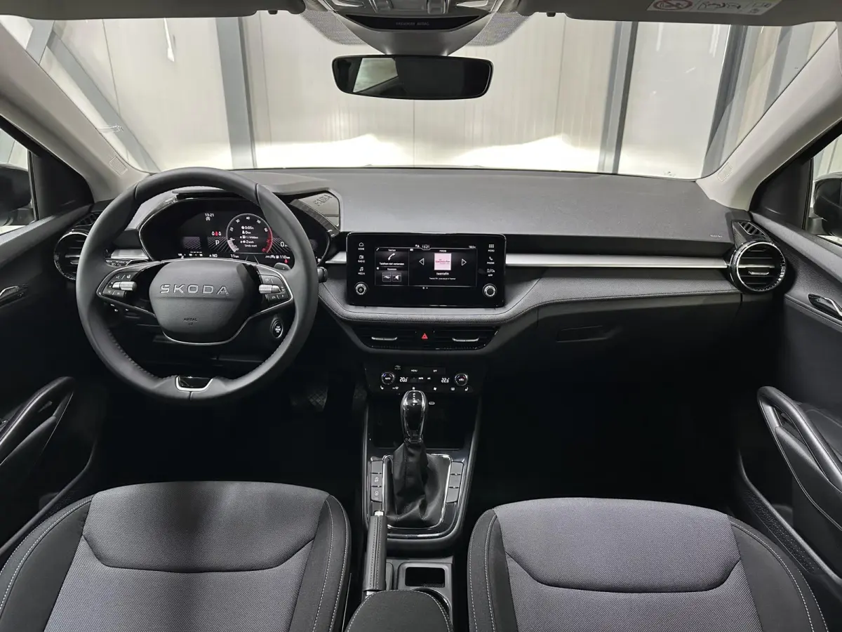 1.0 TSI 115 pk DSG Edition | Apple Carplay/Android Auto | Camera | Winter Pakket |