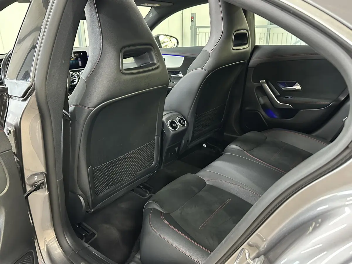 200 AMG Line | Pano | El. stoelen | LED |