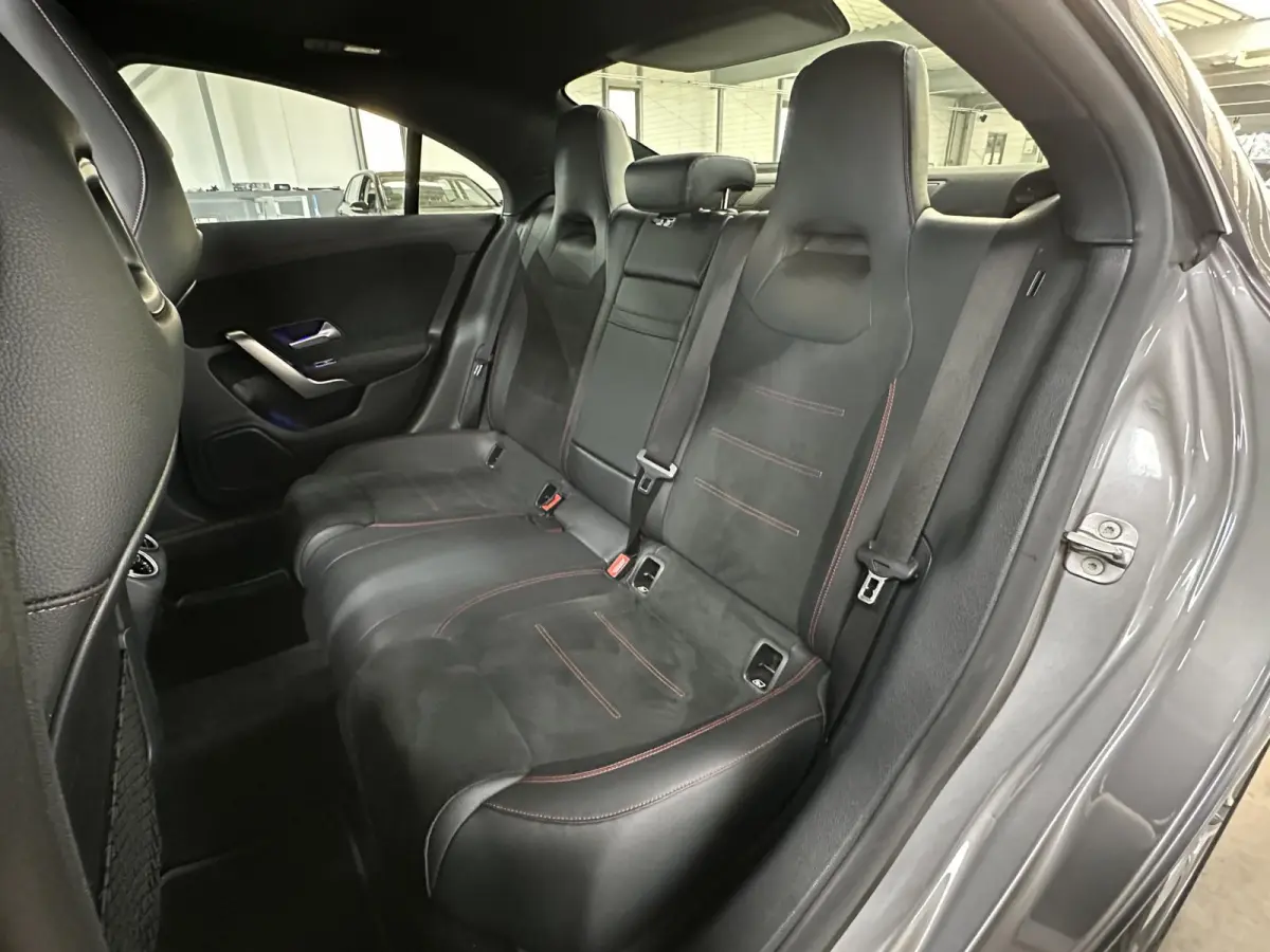 200 AMG Line | Pano | El. stoelen | LED |