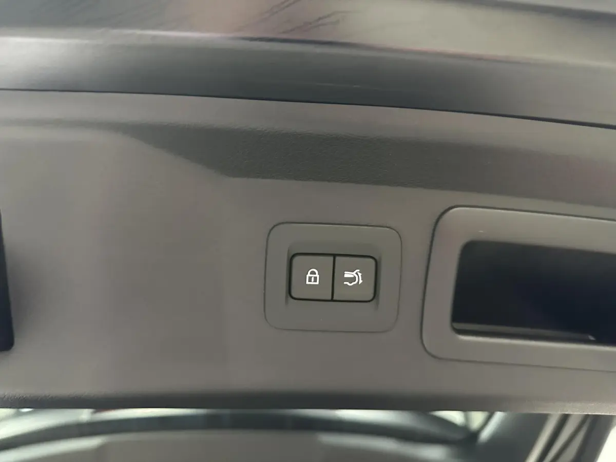 2.5 e-SkyActiv PHEV Exclusive-Line 327pk | Convenience & Sound Pack | Driver Assistance Pack