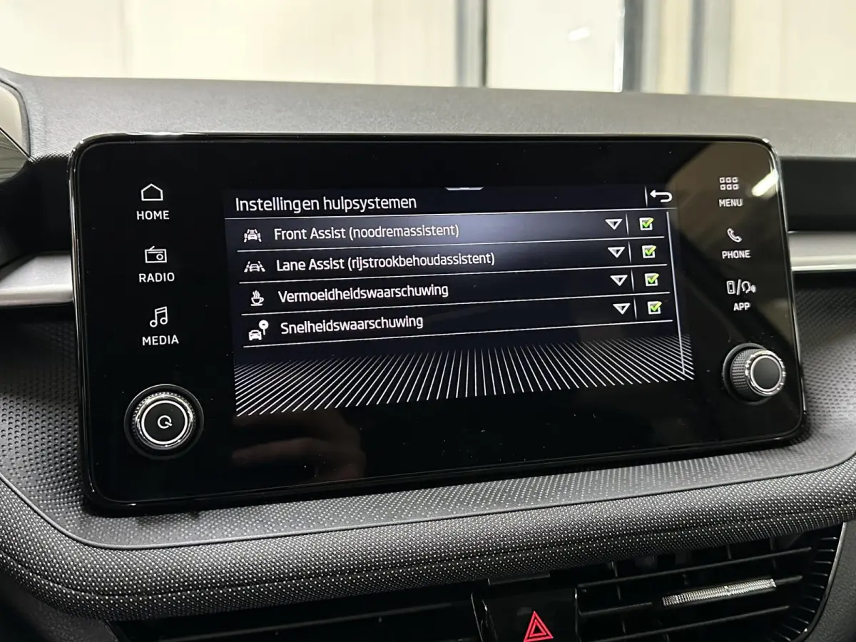 1.0 TSI 115 pk DSG Edition | Apple Carplay/Android Auto | Camera | Winter Pakket |
