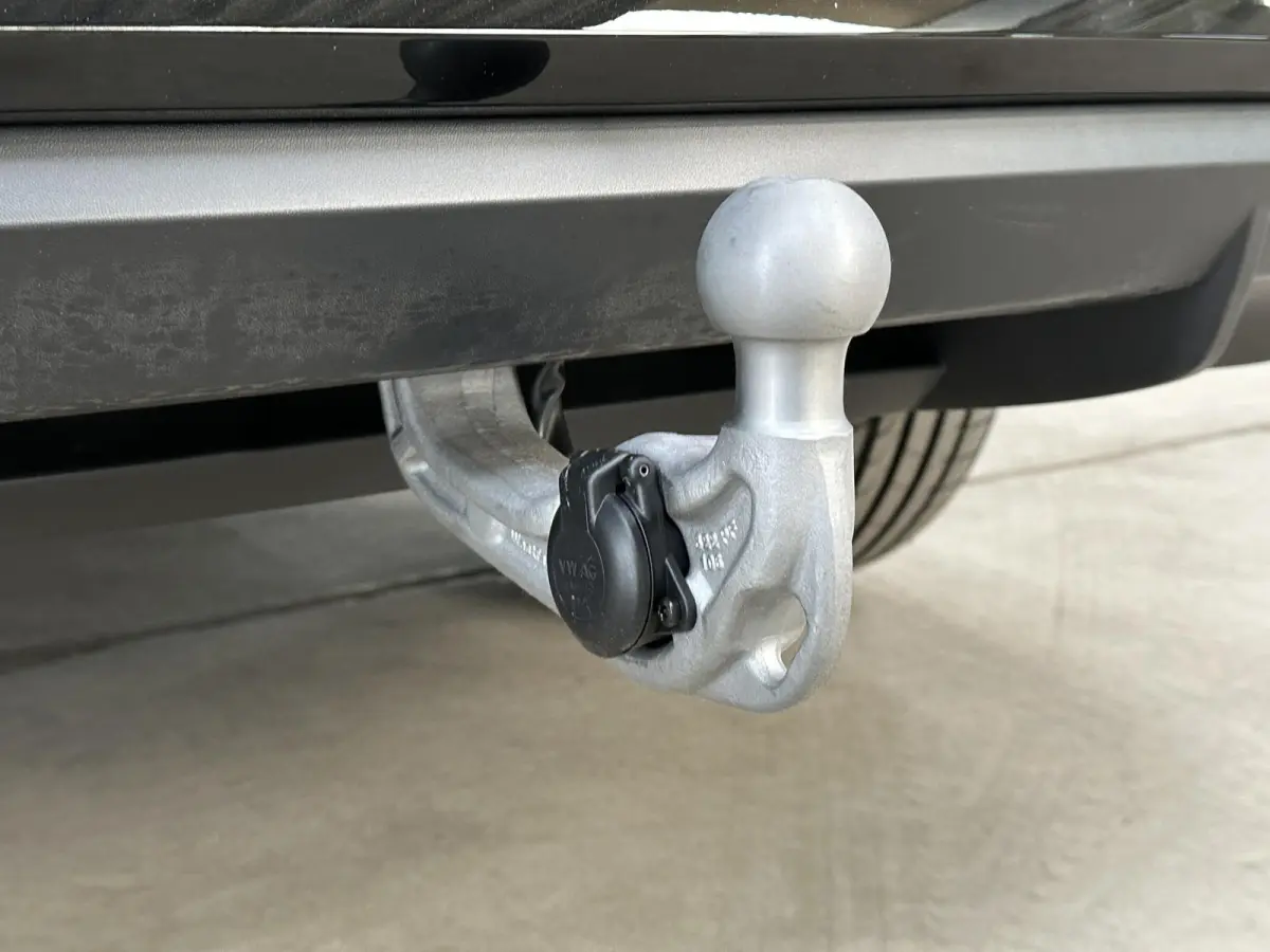 1.5 eHybrid R-Line | Trekhaak-pakket | Navigatie-pakket | Stoel- & stuurverwarming