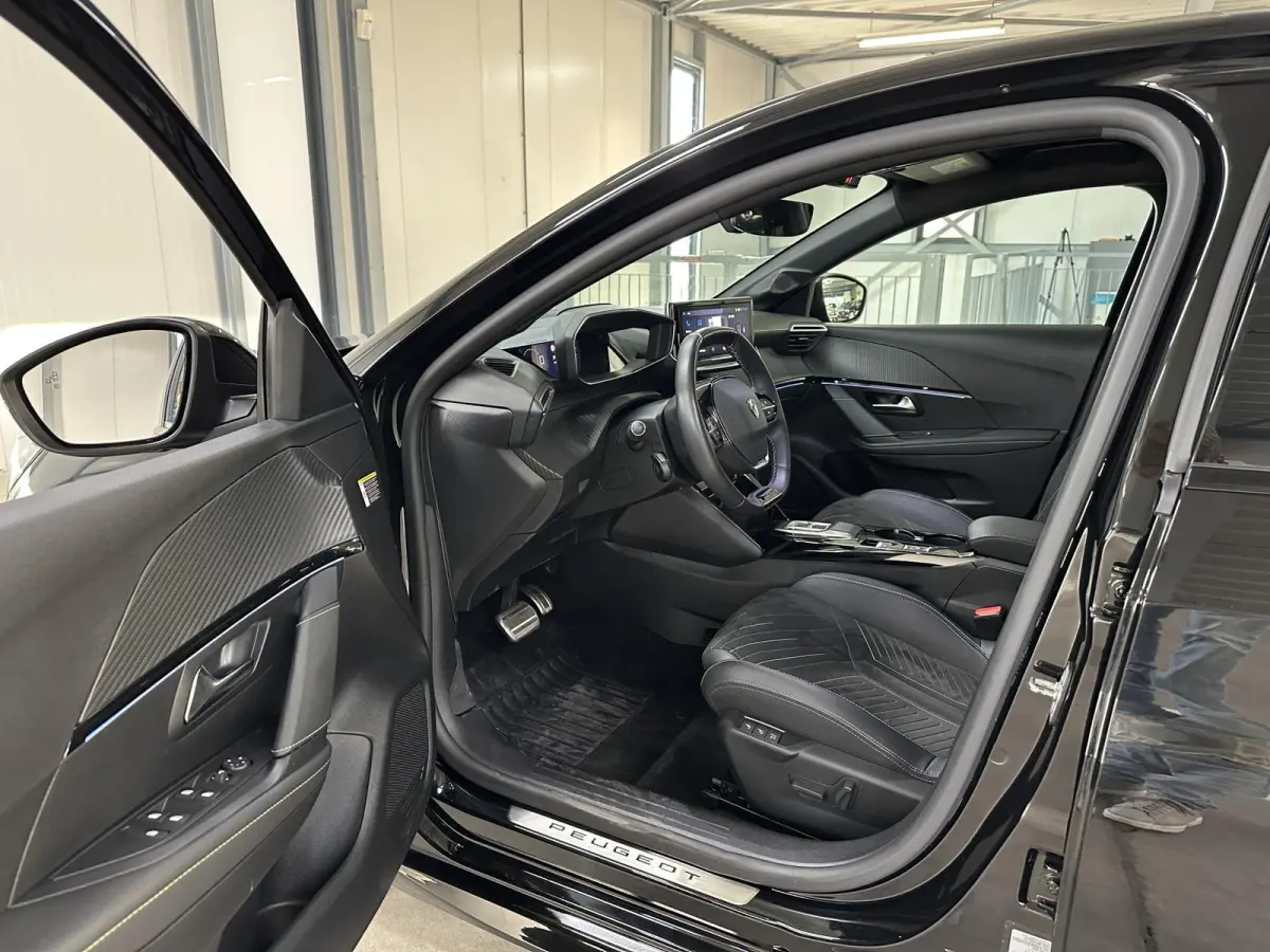 EV GT 51 kWh 157pk | Warmtepomp | Vision pack | Alcantara pack | Navigatie pack