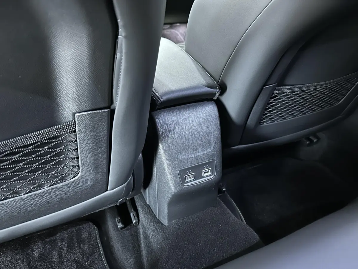 EV GT 51 kWh 157pk | Warmtepomp | Vision pack | Alcantara pack | Navigatie pack