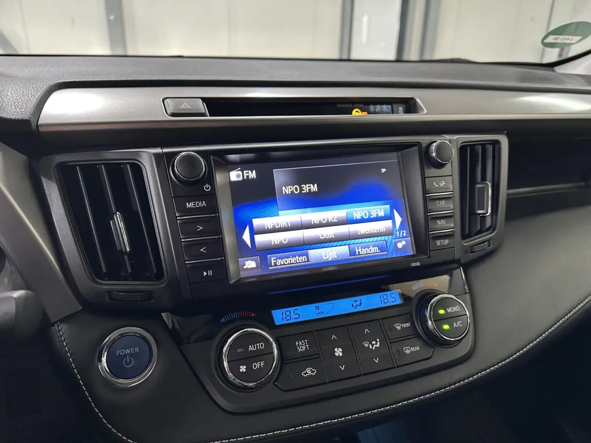 2.5 Hybrid Dynamic Sport | Navi | Camera |