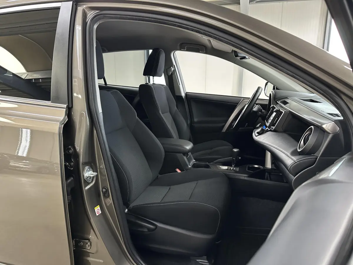 2.5 Hybrid Dynamic Sport | Navi | Camera |