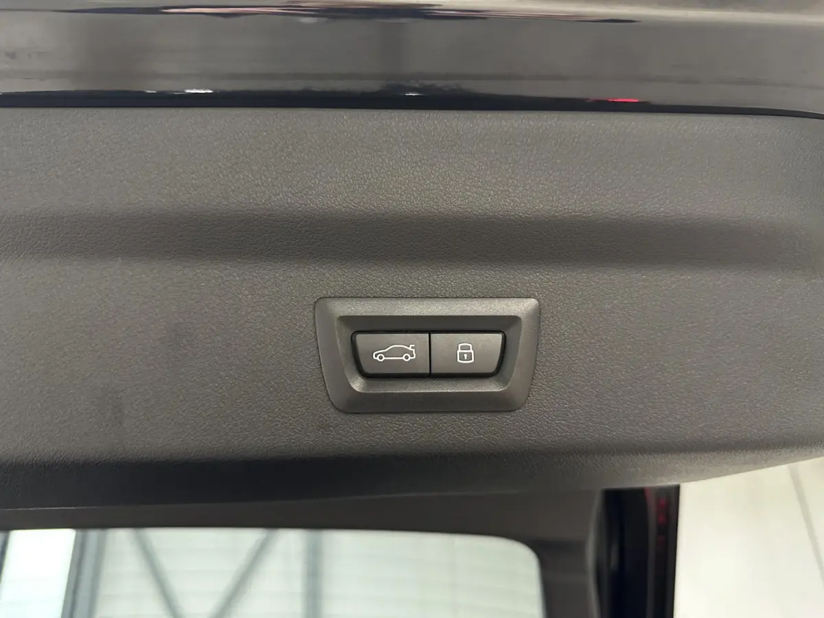sDrive20i M-Sport Pro | Harman Kardon | Pano | Trekhaak | Head-up | 21"