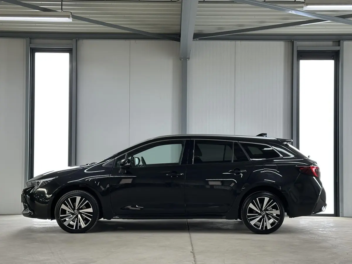 Hybrid 140 Dynamic | Acc | Camera | stoel stuur verw. |