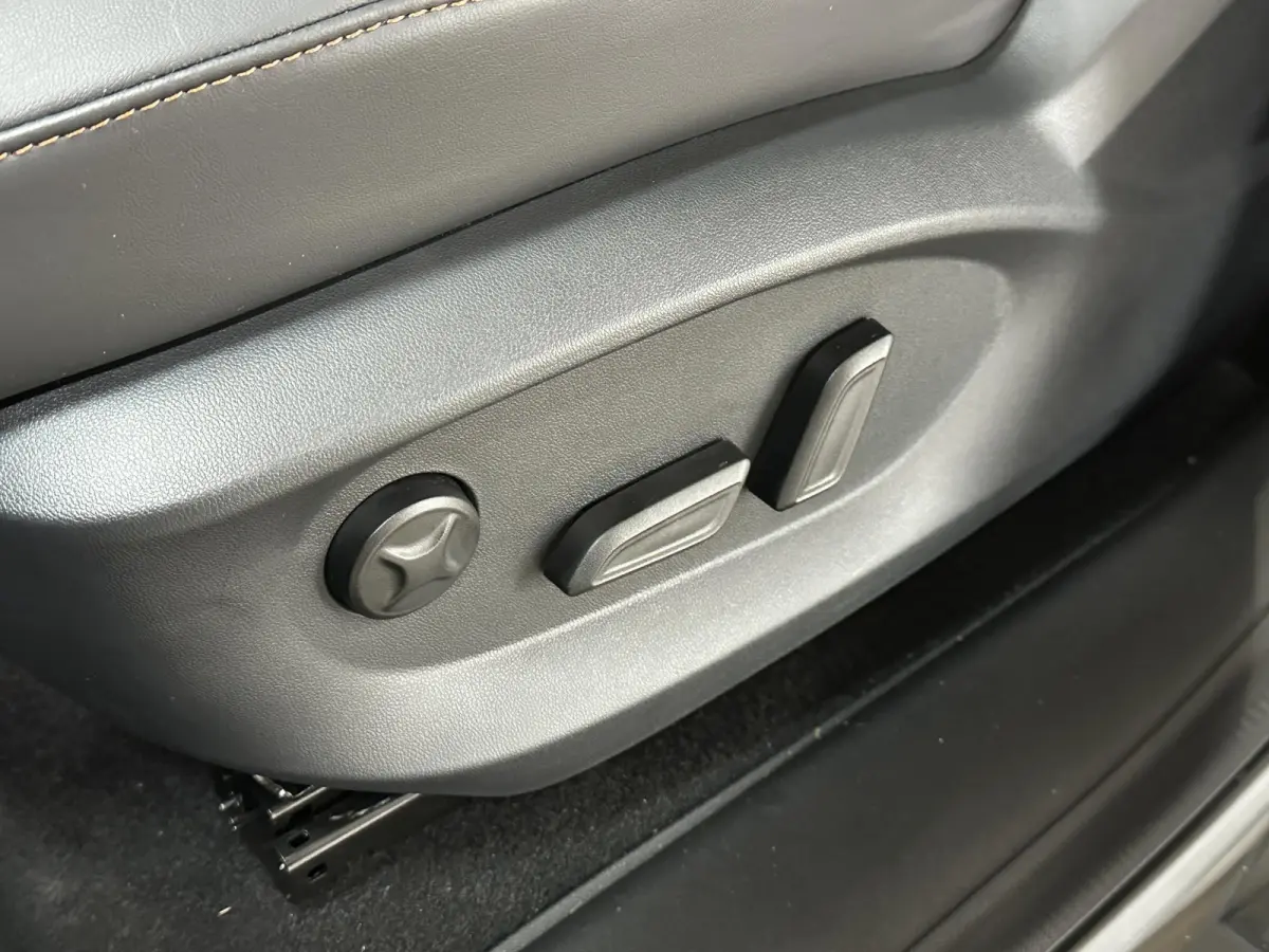 1.5 Luxury | Leder | Apple Carplay/Android Auto |