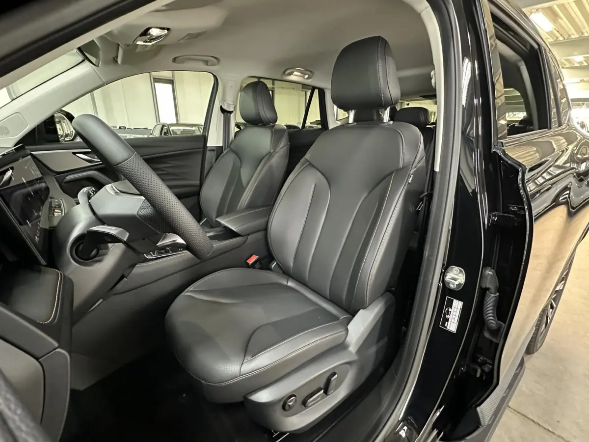1.5 Luxury | Leder | Apple Carplay/Android Auto |