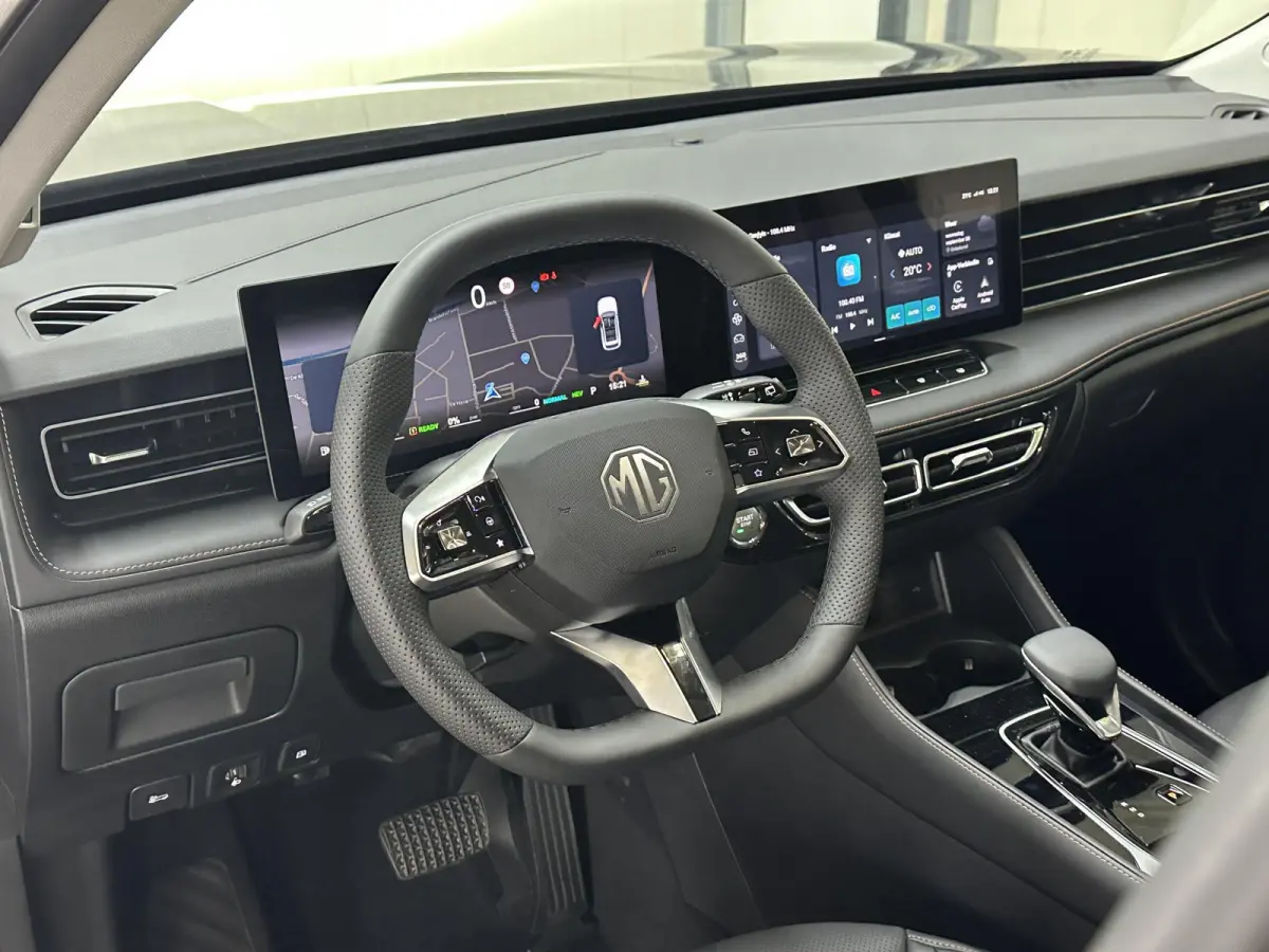 1.5 Luxury | Leder | Apple Carplay/Android Auto |