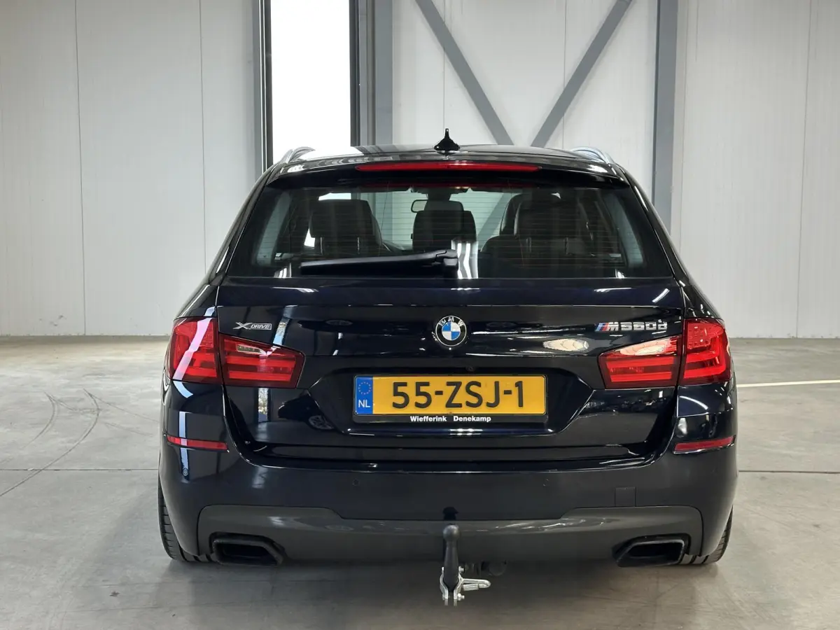 M550xd 381pk | Pano | Head-up | Trekhaak | Elek. stoelen |