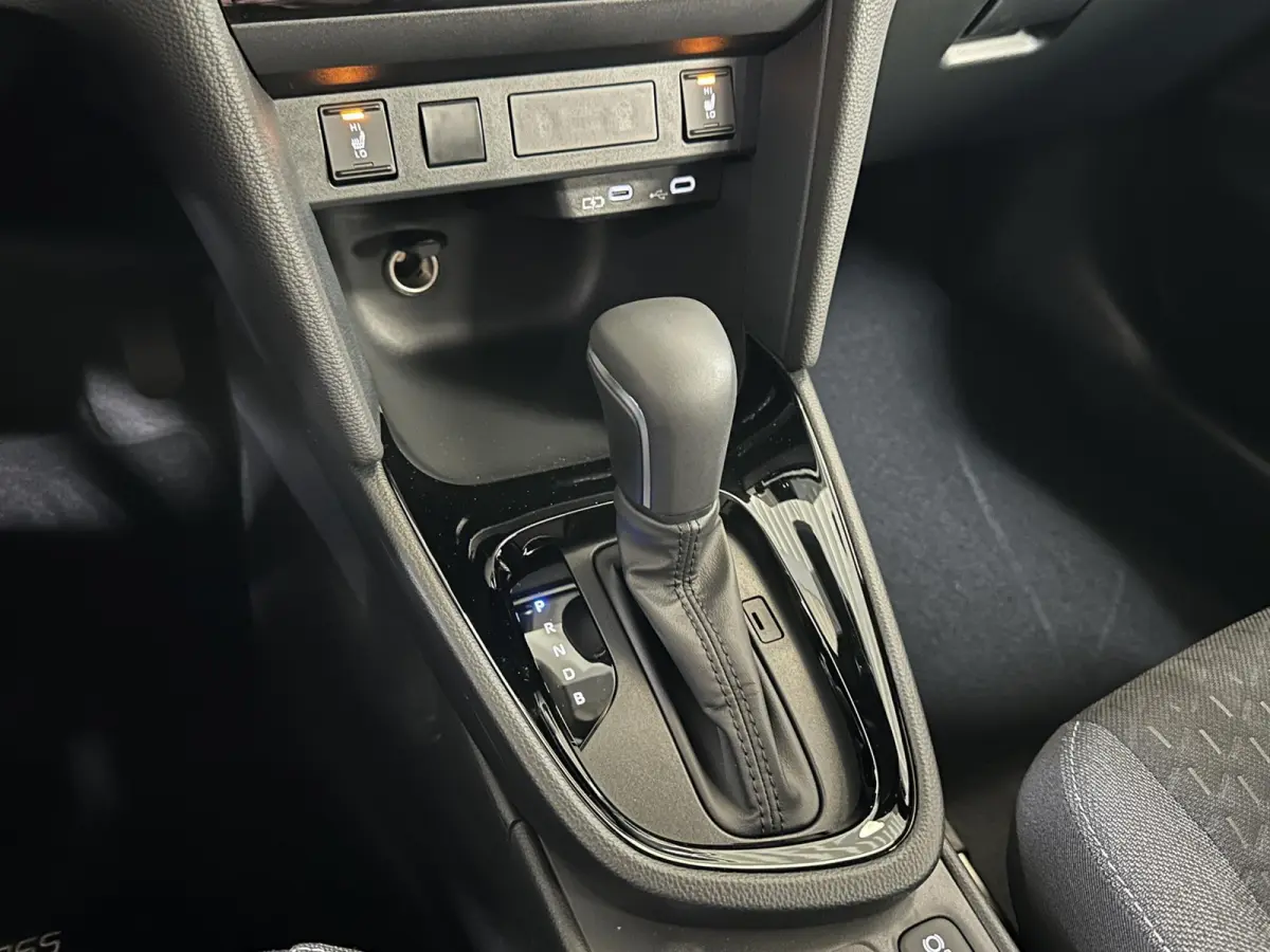 1.5 Hybrid 115 Dynamic | Stoel stuur verw. | Camera |