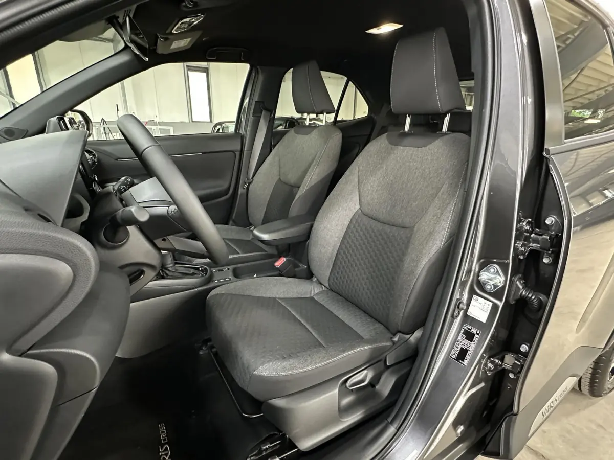 1.5 Hybrid 115 Dynamic | Stoel stuur verw. | Camera |