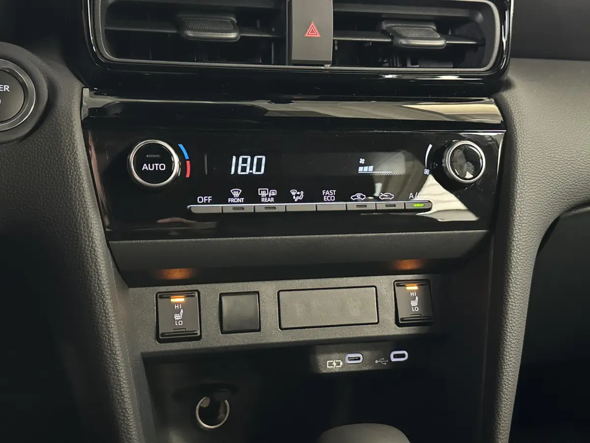 1.5 Hybrid 115 Dynamic | Stoel stuur verw. | Camera |
