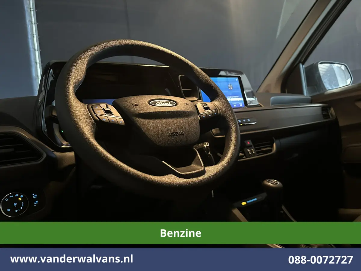 101pk Benzine L1H1 Euro6 Airco | Apple Carplay | Cruisecontrol | Parkeersensoren Android Auto, Verwarmbarde buitenpiegels