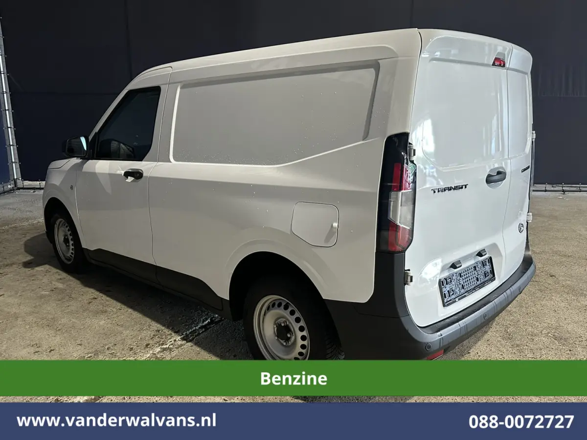 101pk Benzine L1H1 Euro6 Airco | Apple Carplay | Cruisecontrol | Parkeersensoren Android Auto, Verwarmbarde buitenpiegels