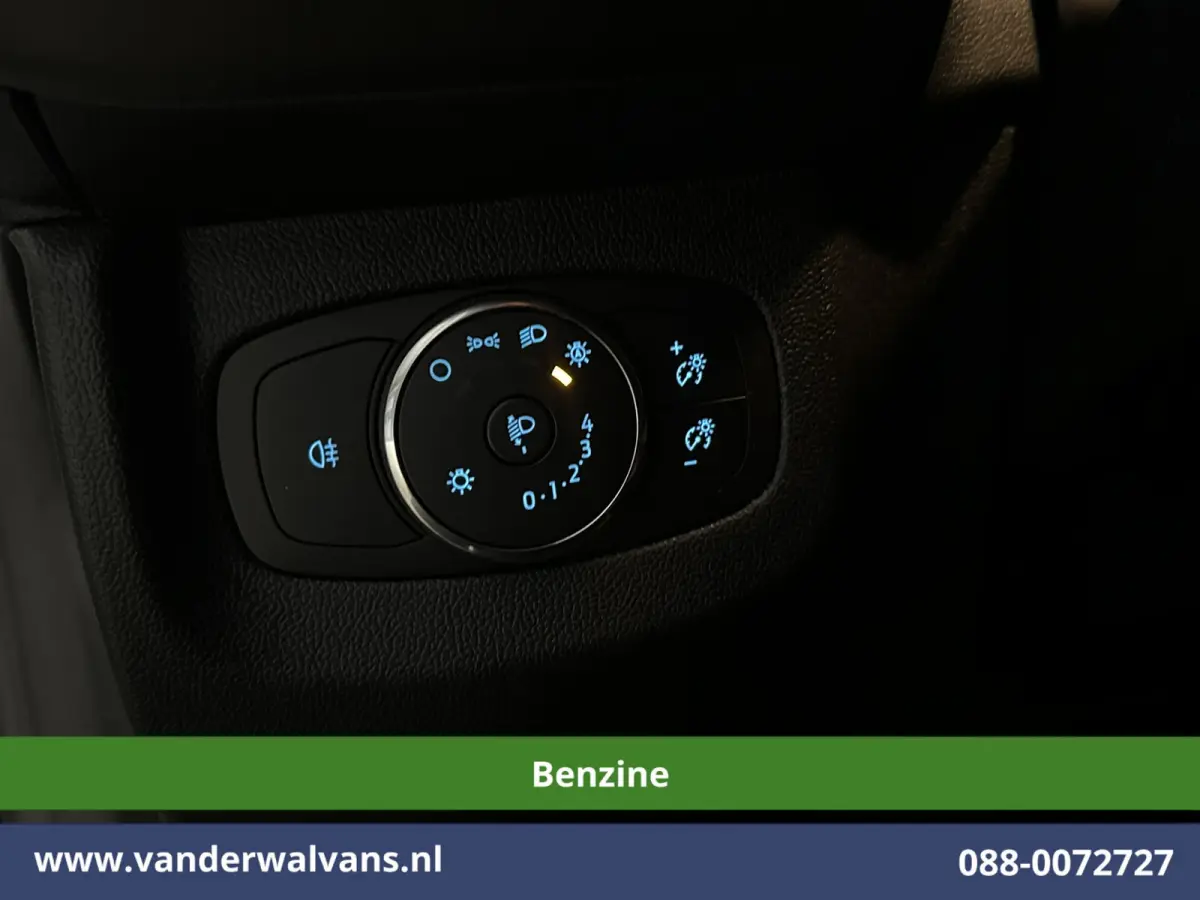 101pk Benzine L1H1 Euro6 Airco | Apple Carplay | Cruisecontrol | Parkeersensoren Android Auto, Verwarmbarde buitenpiegels
