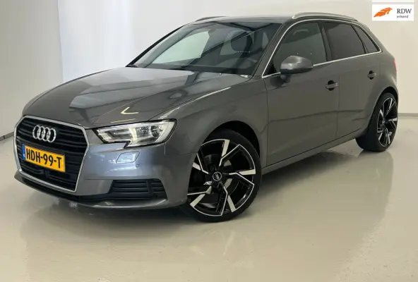 30 TFSI / CarPlay / Trekhaak / Stoelverwarming