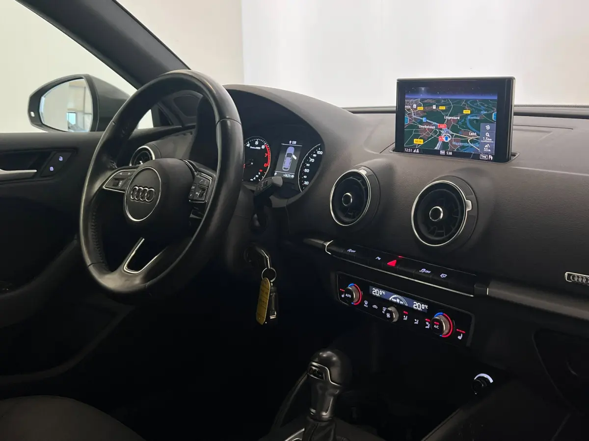 30 TFSI / CarPlay / Trekhaak / Stoelverwarming