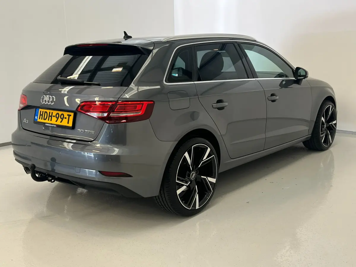 30 TFSI / CarPlay / Trekhaak / Stoelverwarming
