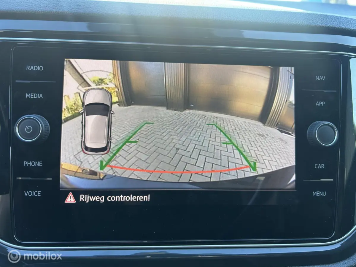 2.0 TSI 4Motion Vol R-line 1e Eig Deal Ond
