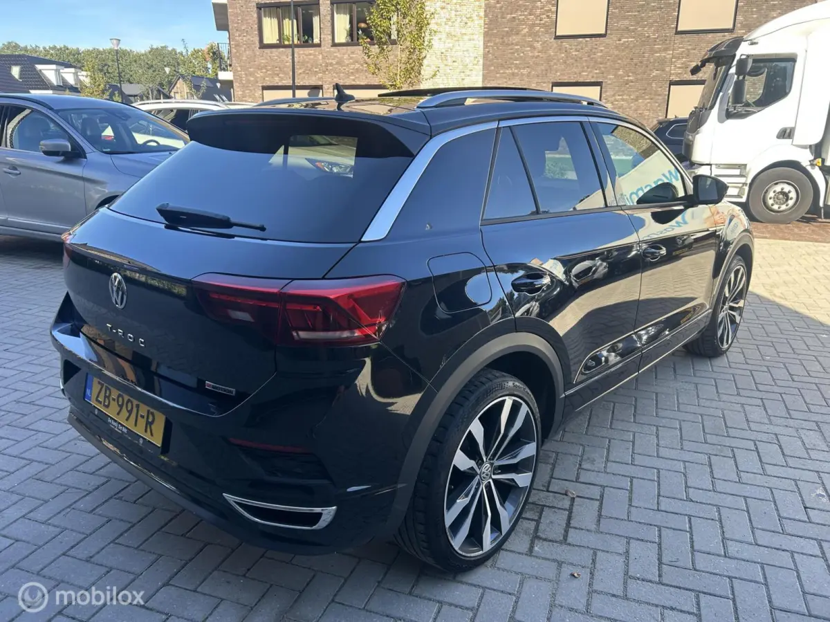 2.0 TSI 4Motion Vol R-line 1e Eig Deal Ond