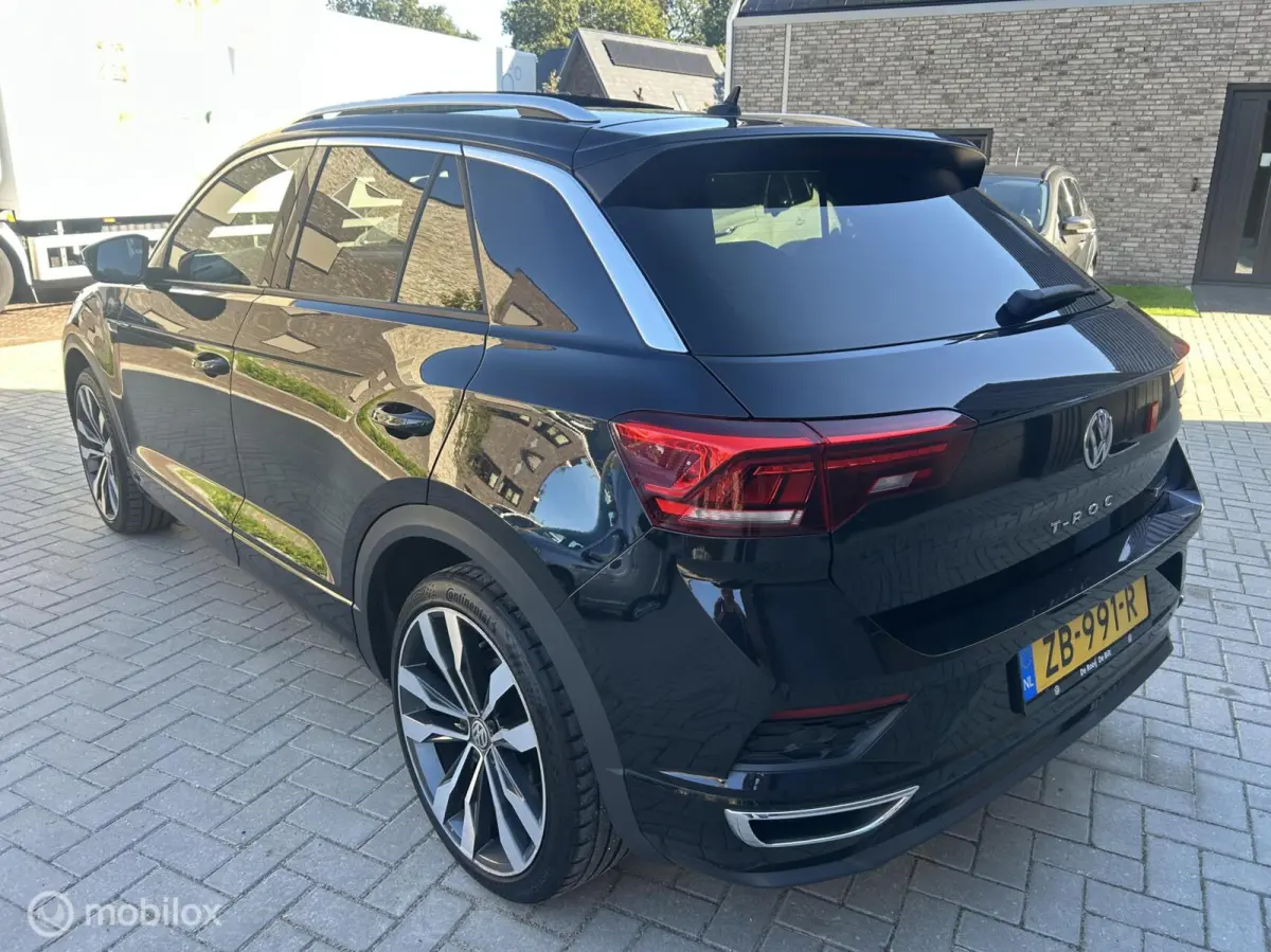 2.0 TSI 4Motion Vol R-line 1e Eig Deal Ond