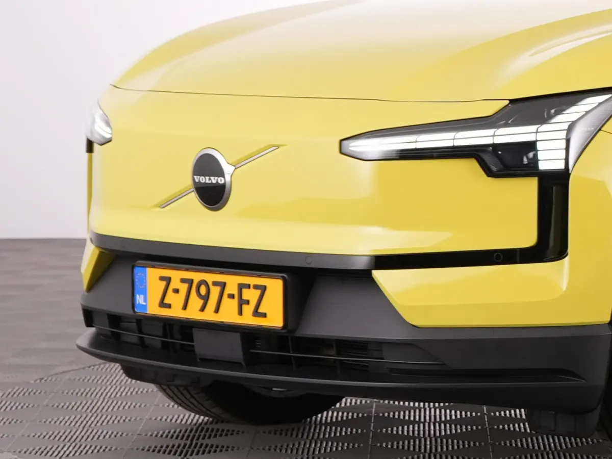 Single Motor Extended Range PLUS 69 kWh | Trekhaak | MOSS YELLOW *SOH: 99,1%* !