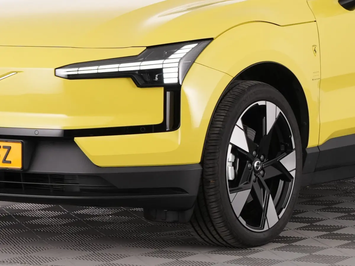 Single Motor Extended Range PLUS 69 kWh | Trekhaak | MOSS YELLOW *SOH: 99,1%* !