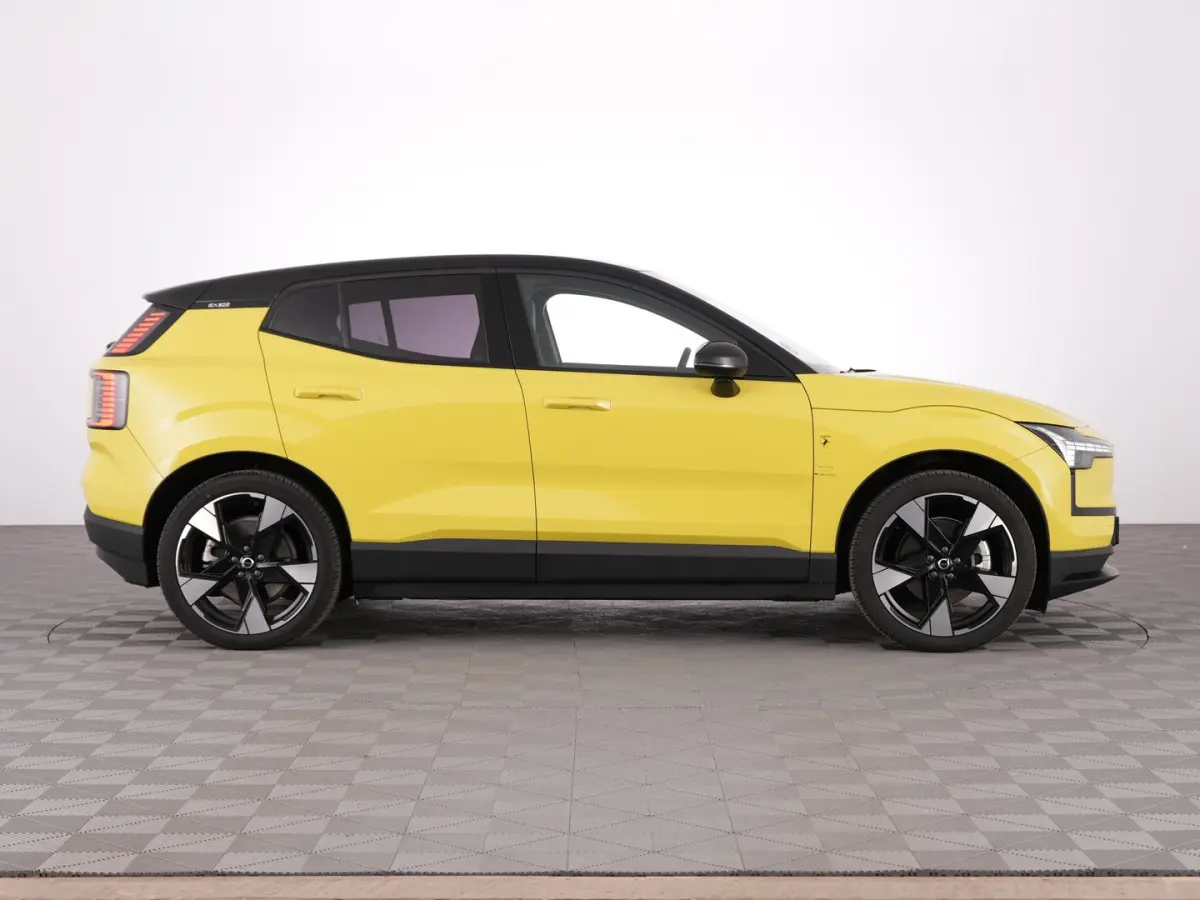 Single Motor Extended Range PLUS 69 kWh | Trekhaak | MOSS YELLOW *SOH: 99,1%* !