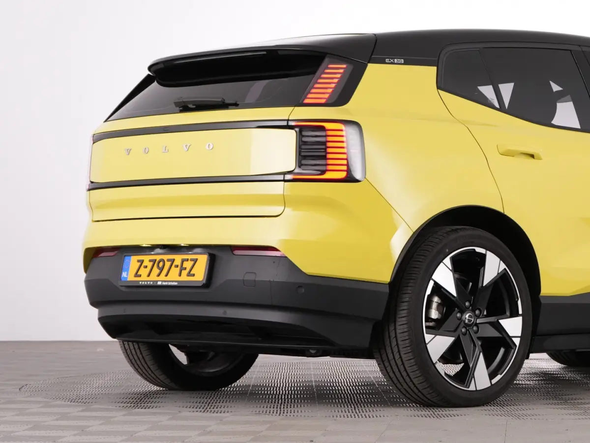 Single Motor Extended Range PLUS 69 kWh | Trekhaak | MOSS YELLOW *SOH: 99,1%* !
