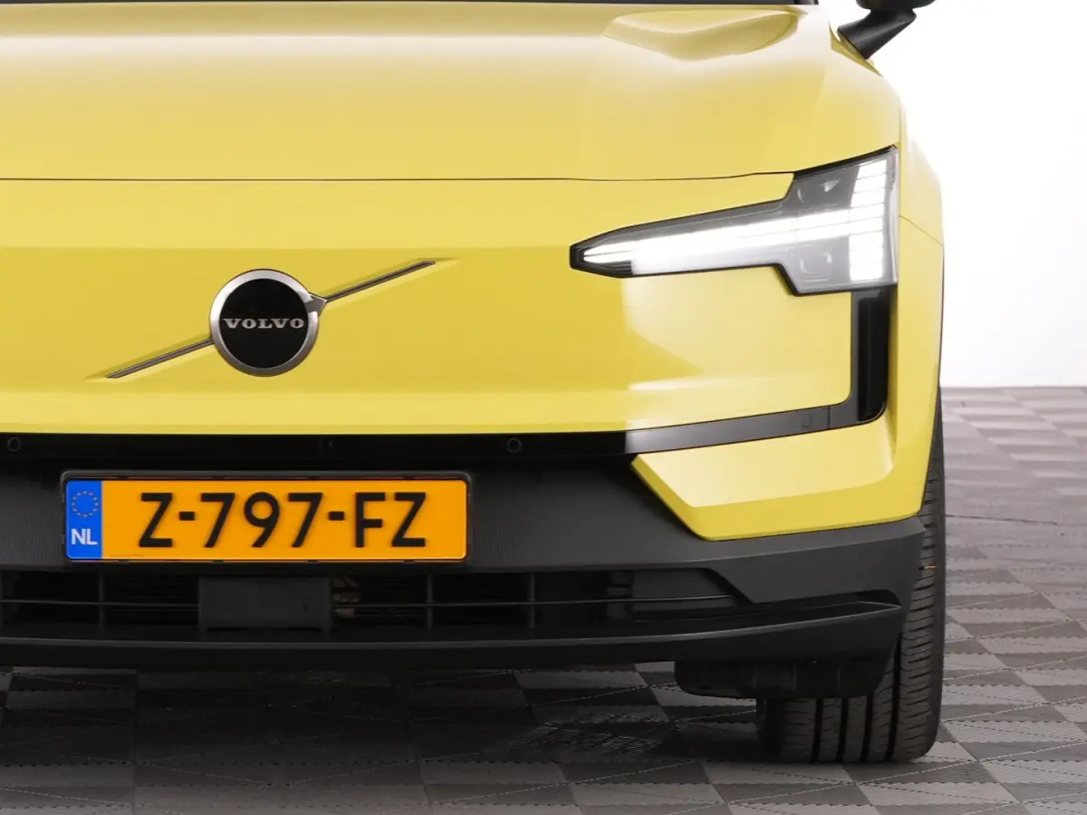 Single Motor Extended Range PLUS 69 kWh | Trekhaak | MOSS YELLOW *SOH: 99,1%* !