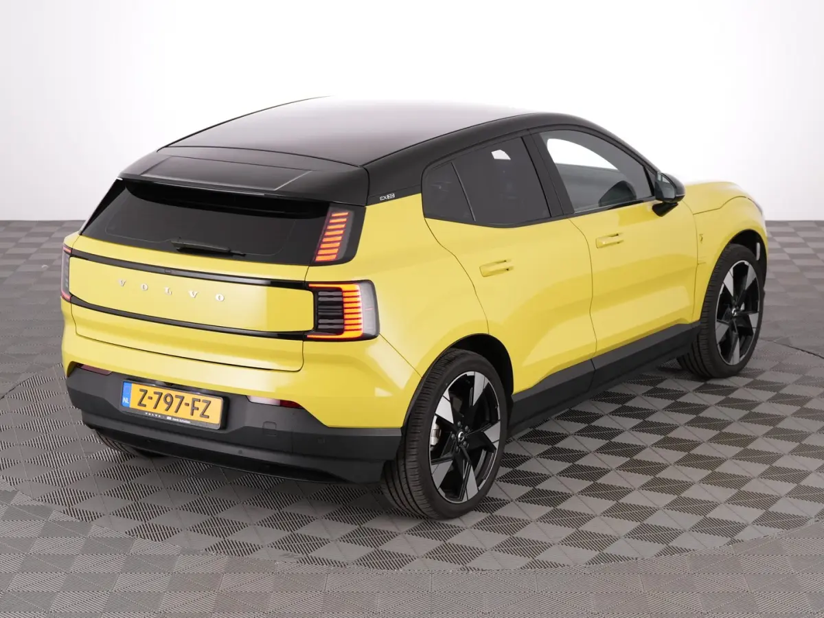 Single Motor Extended Range PLUS 69 kWh | Trekhaak | MOSS YELLOW *SOH: 99,1%* !