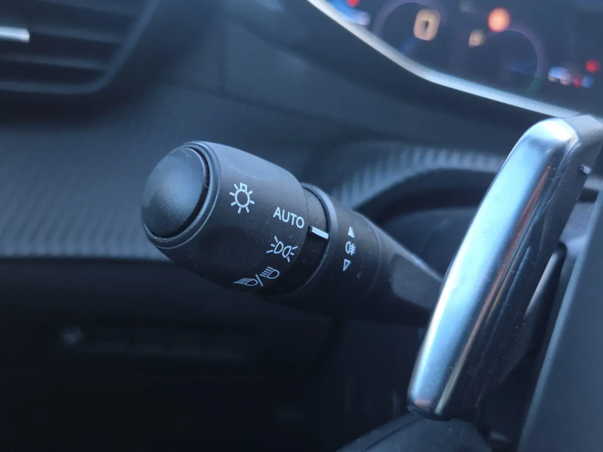 1.2 Hybrid 145 e-DCS6 GT Camera voor+achter | Adaptive CC | Keyless | Full LED | Full map navigatie | Parkeersensoren |